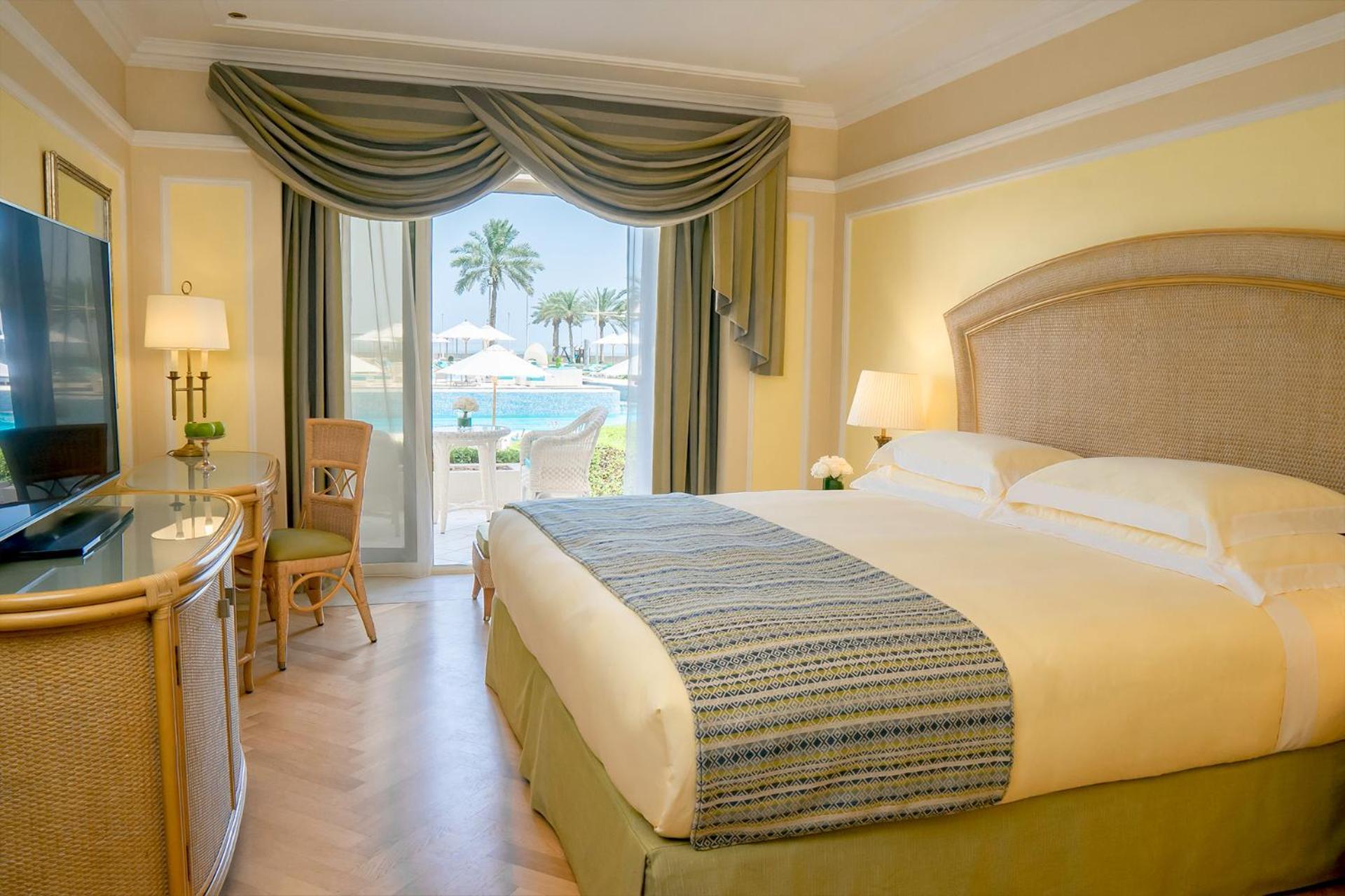 The Regency Hotel Kuwait Κουβέιτ Εξωτερικό φωτογραφία A room at the Hilton Sharm El Sheikh Resort