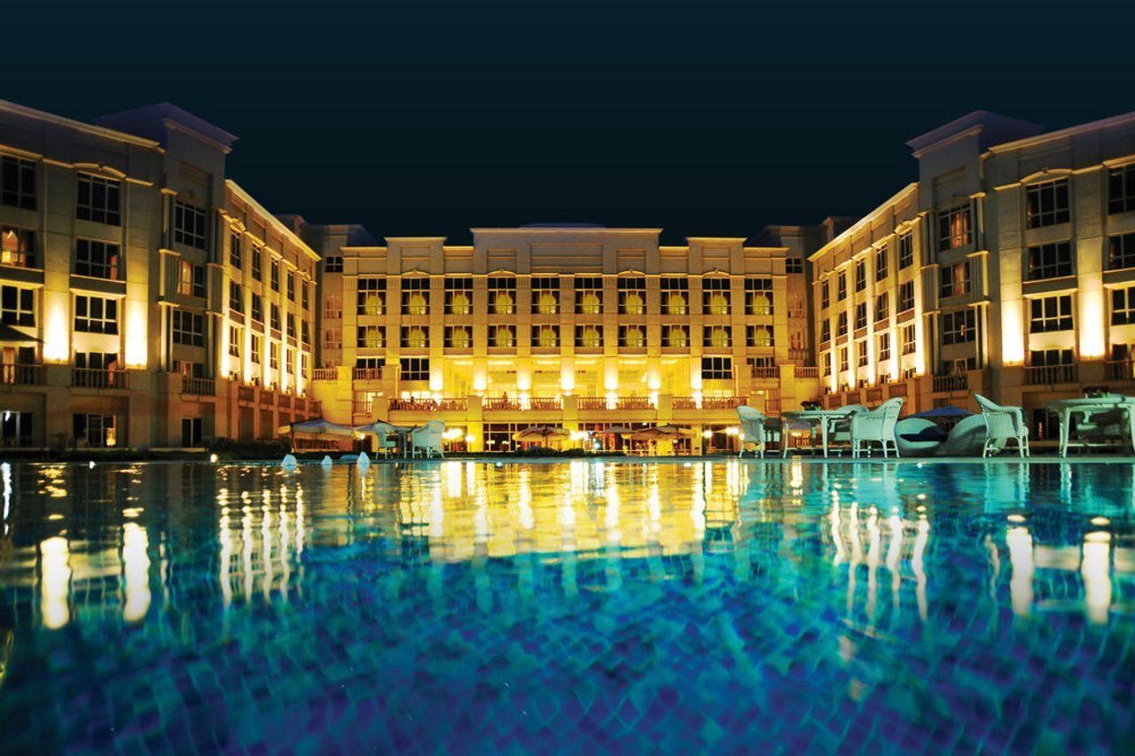 The Regency Hotel Kuwait Κουβέιτ Εξωτερικό φωτογραφία The Royal